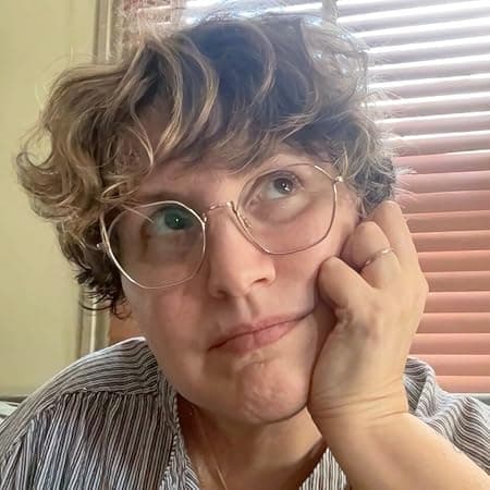 Photo of Kara LaReau