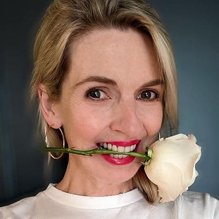 Photo of Jennifer Donnelly
