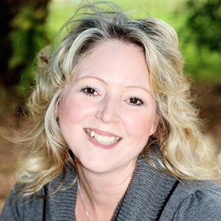 Photo of Carmen Oliver