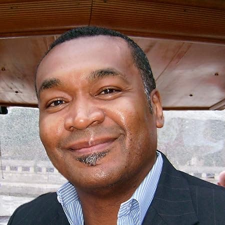Photo of Eric Velasquez