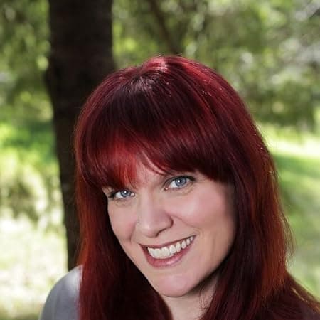 Photo of Lisa Mantchev