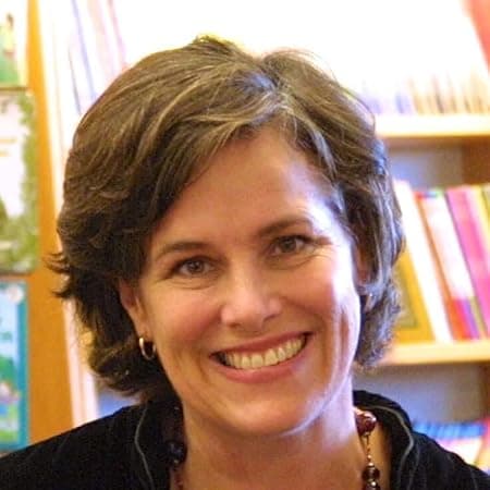 Photo of Laura McGee Kvasnosky