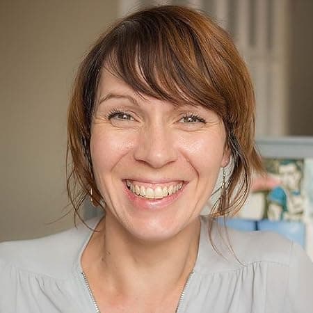 Photo of Sally Walker