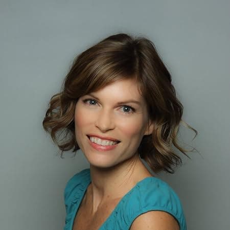 Photo of Lori Alexander