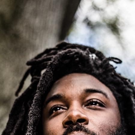 Photo of Jason Reynolds